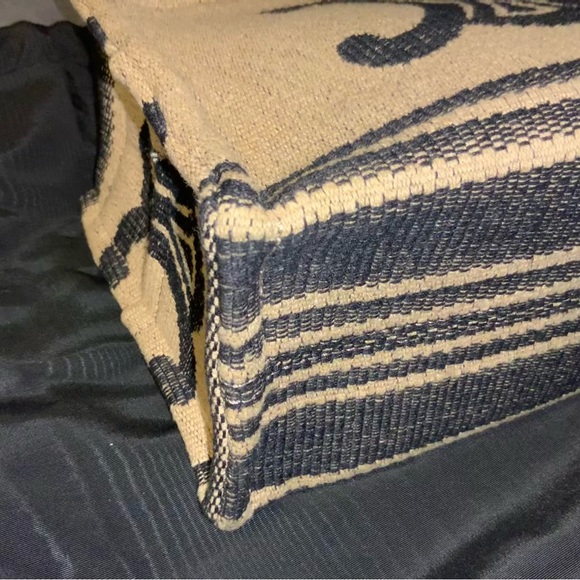 Celine Thais cabas tote. - Picture 5 of 12